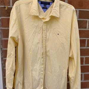 Men’s Tommy Hilfiger button down shirt